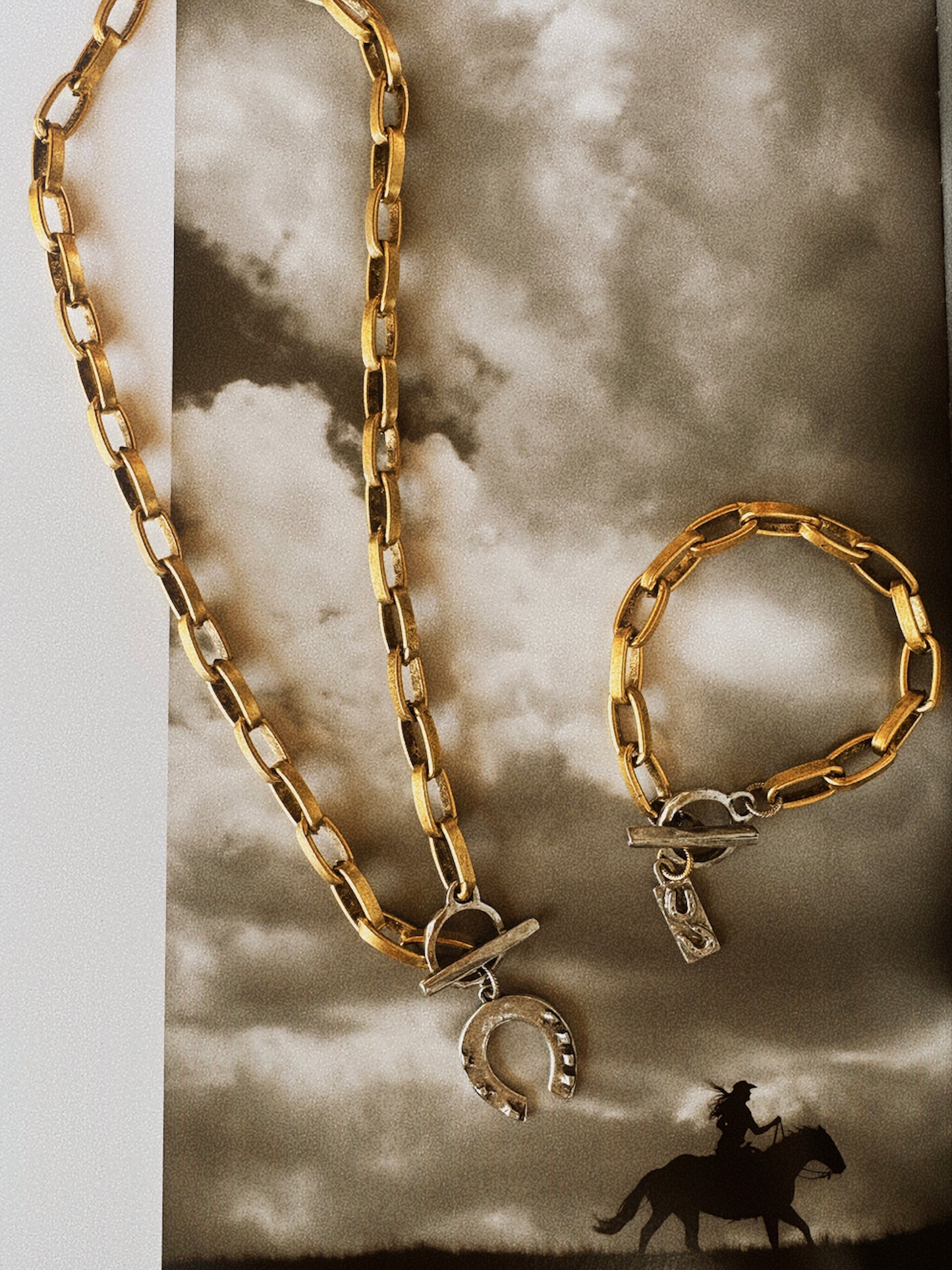 "LUCKY HORSESHOE" Bracelet