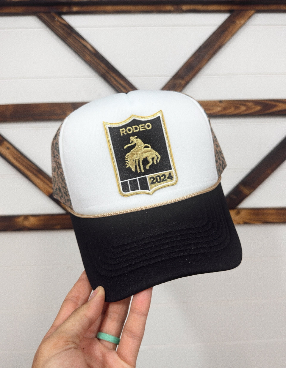 “Classic Rodeo” Leopard